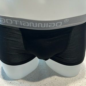 Men’s boxer briefs